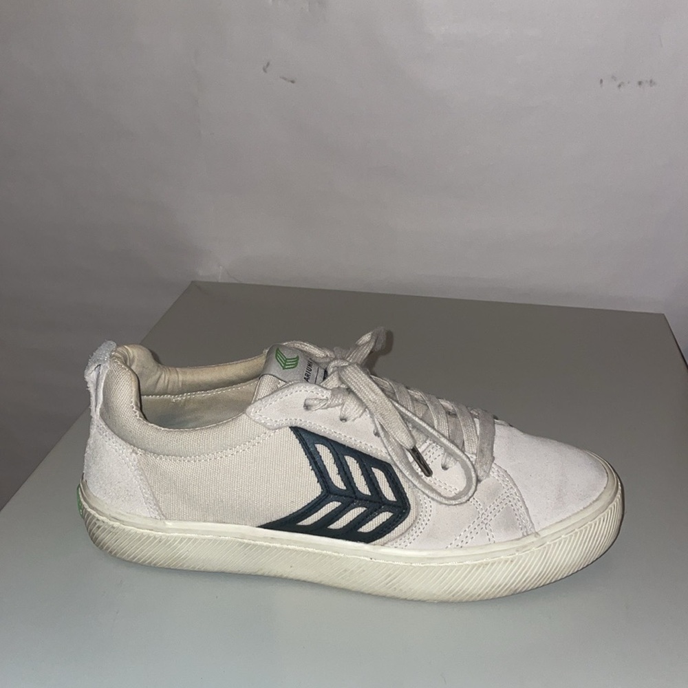 CARIUBA CATIBA Pro Ivory Black Organic Canvas Leather Sneakers $118 EUC Wmn 8